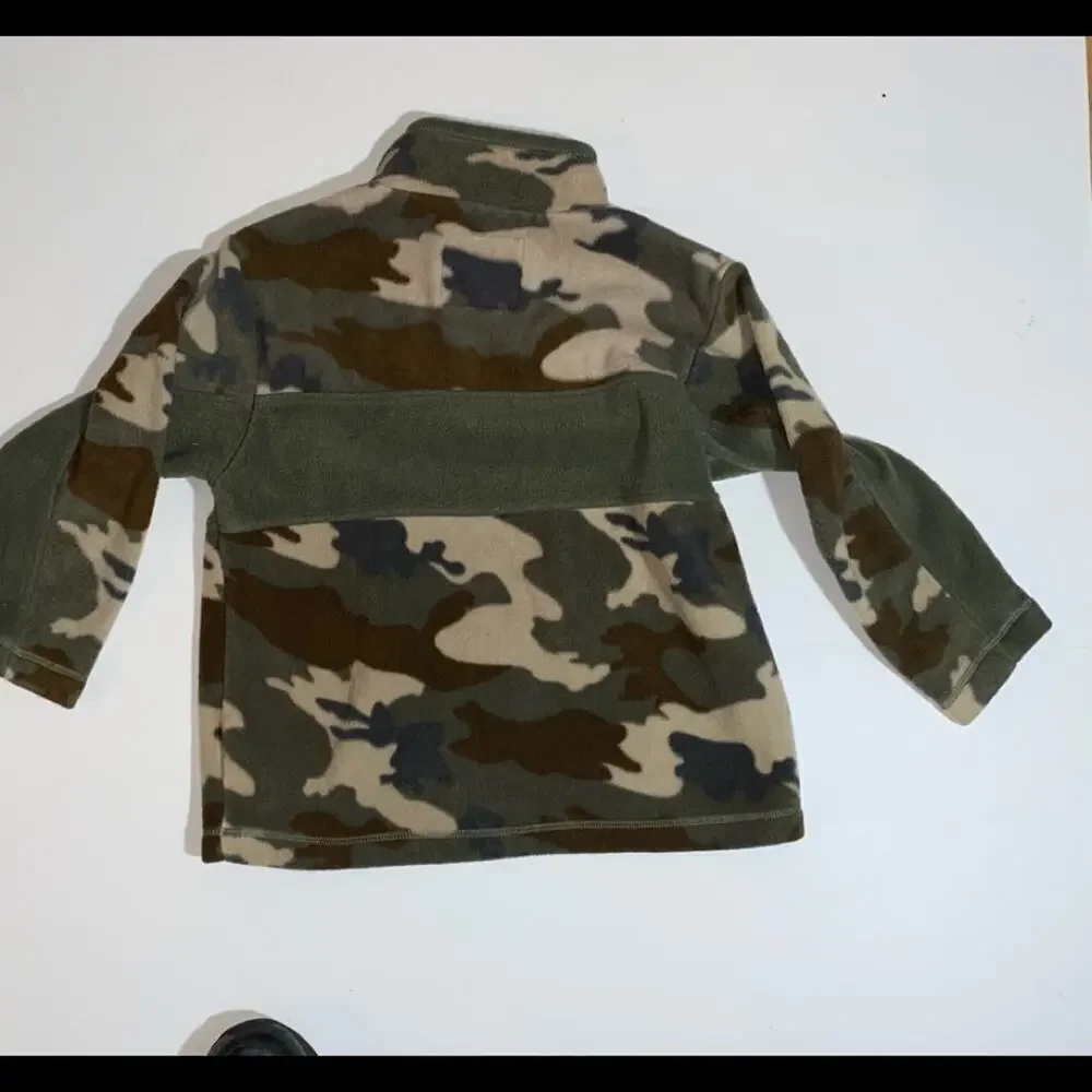 CHILDRENS PLACE FLEECE SIZE S (5/6)